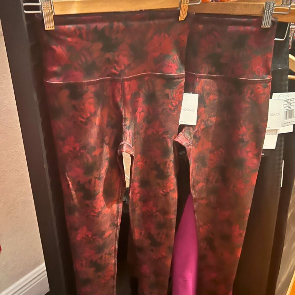 NWT - SOFTMARK CAUGHT IN THE MIDI HIGH WAISTED LEGGING